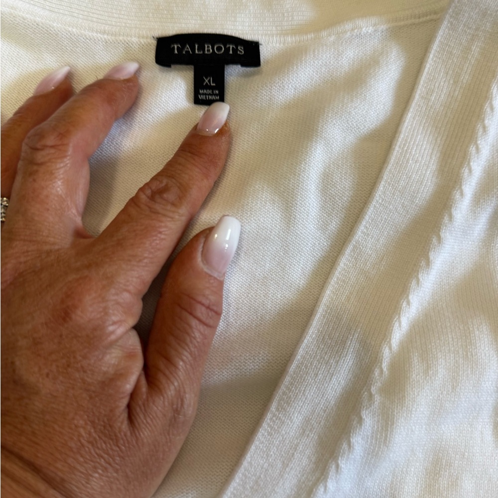 Talbot’s Elegant White Women's Button Up Cardigan Sweater in size XL - Picture 8 of 10